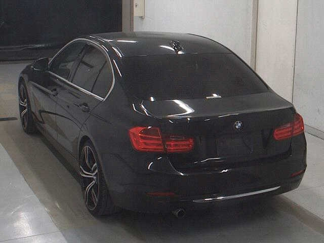 BMW 3 SERIES 2013
