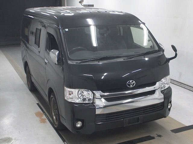 TOYOTA HIACE 2016