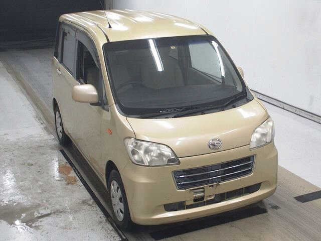 DAIHATSU TANTO EXE 2010