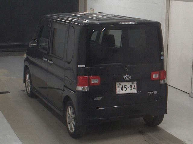 DAIHATSU TANTO 2012