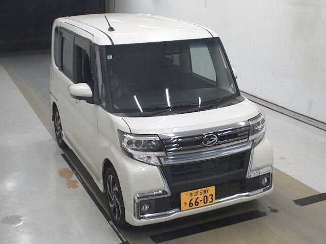 DAIHATSU TANTO 2019