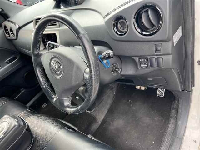 TOYOTA BB 2008