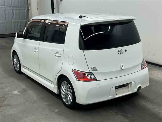 TOYOTA BB 2008