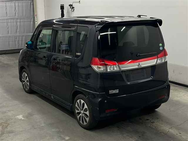 MITSUBISHI DELICA D2 2014