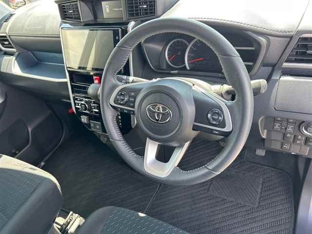 TOYOTA ROOMY 2024