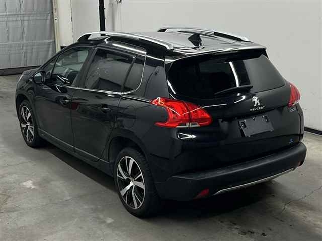 PEUGEOT 2008 2016