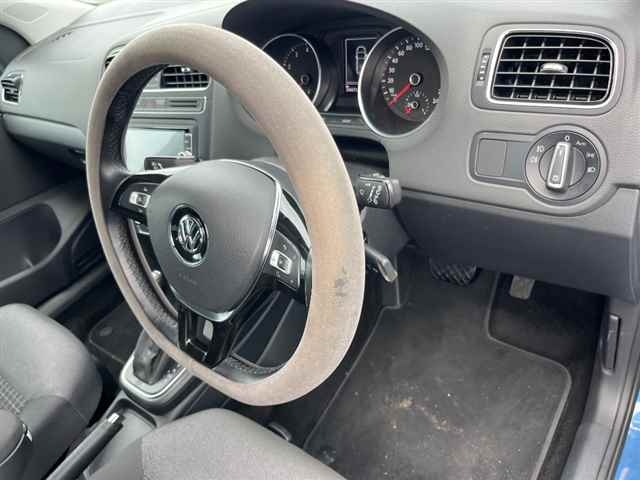 VOLKSWAGEN POLO 2017