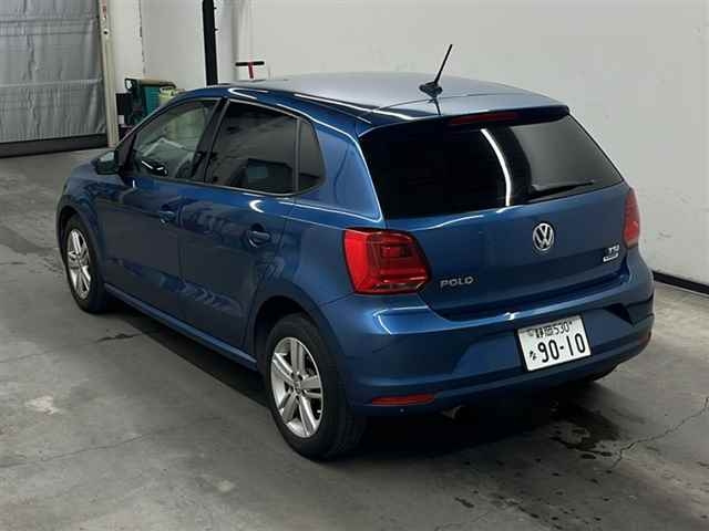 VOLKSWAGEN POLO 2017