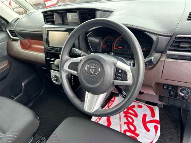 TOYOTA TANK 2016