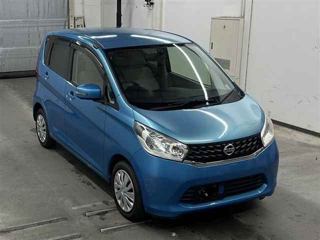 NISSAN DAYZ 2013
