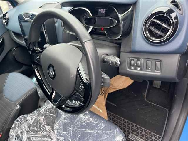 RENAULT LUTECIA 2014