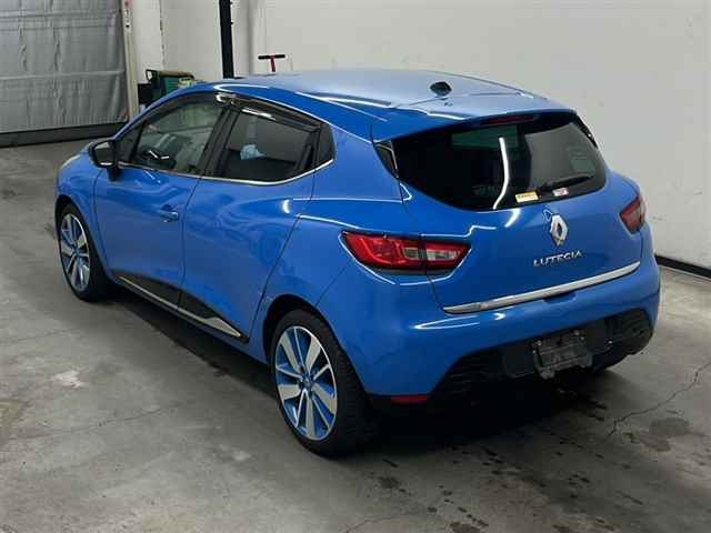 RENAULT LUTECIA 2014