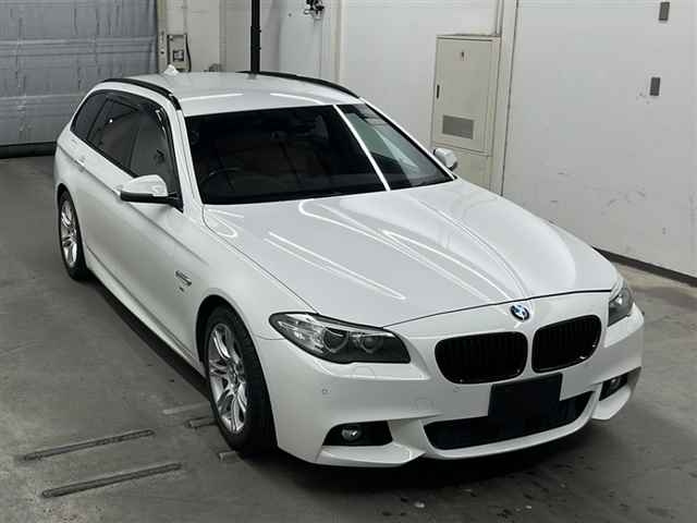 BMW 5 SERIES 2015