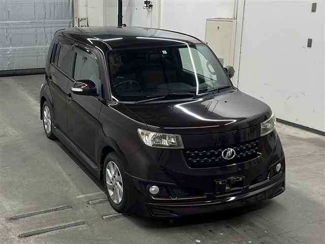 TOYOTA BB 2009