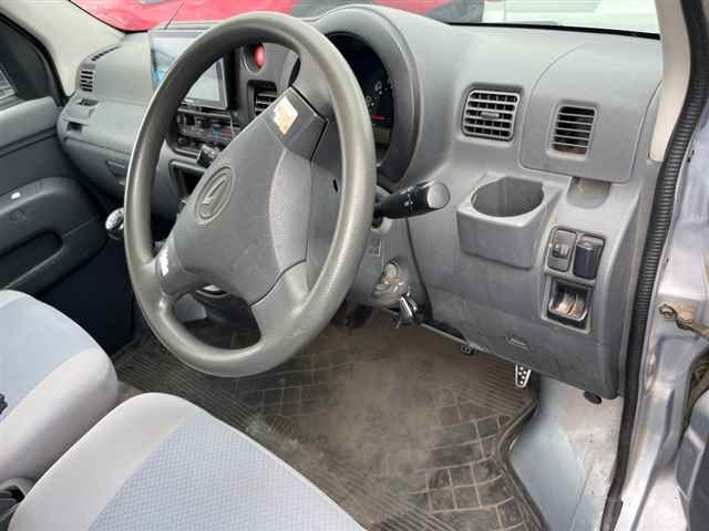 DAIHATSU HIJET VAN 2008