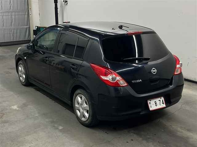NISSAN TIIDA 2009