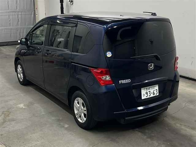 HONDA FREED 2009