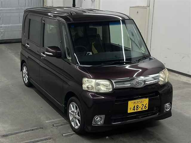 DAIHATSU TANTO 2013