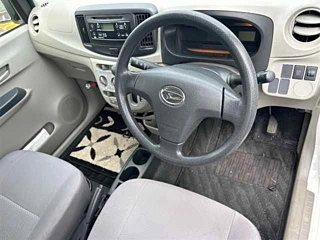 DAIHATSU MIRA E S 2014