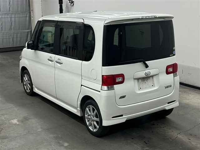DAIHATSU TANTO 2012