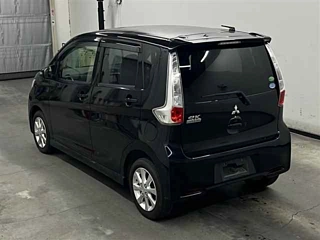 MITSUBISHI EK CUSTOM 2013