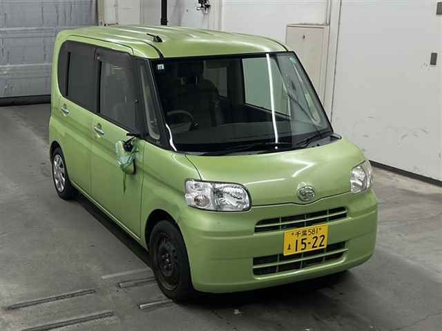 DAIHATSU TANTO 2012