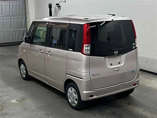 NISSAN ROOX 2013