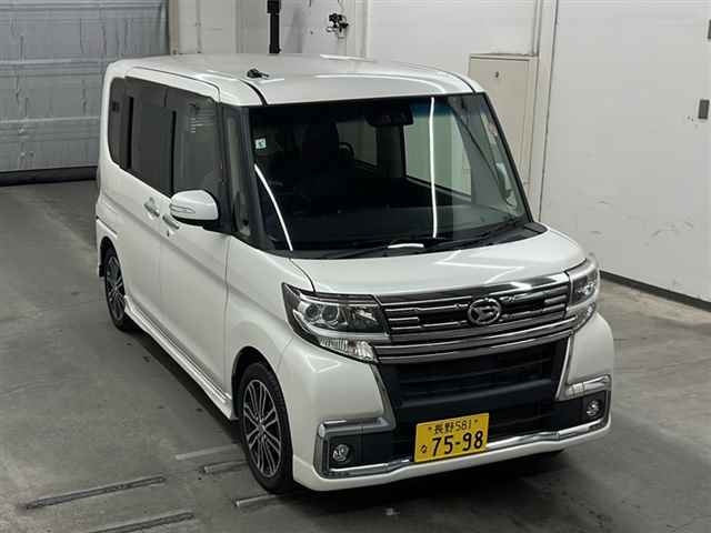 DAIHATSU TANTO 2017
