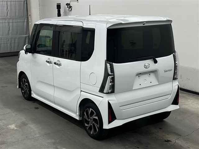 DAIHATSU TANTO 2023