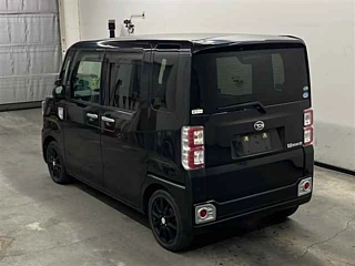 DAIHATSU WAKE 2016