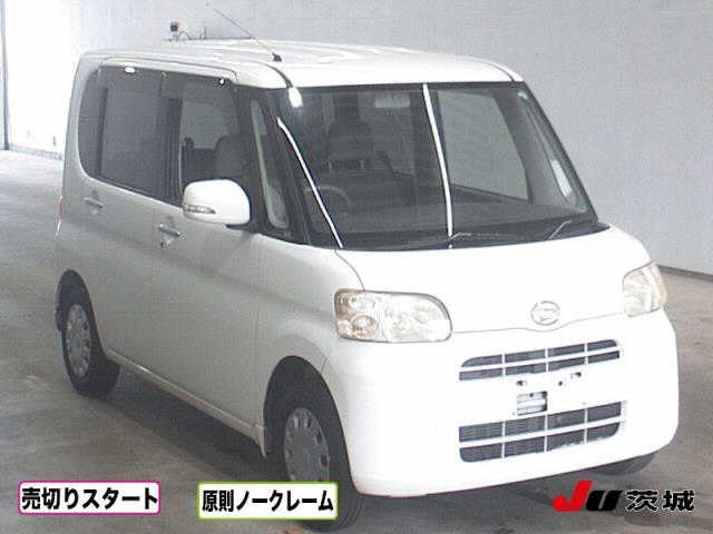 DAIHATSU TANTO 2010