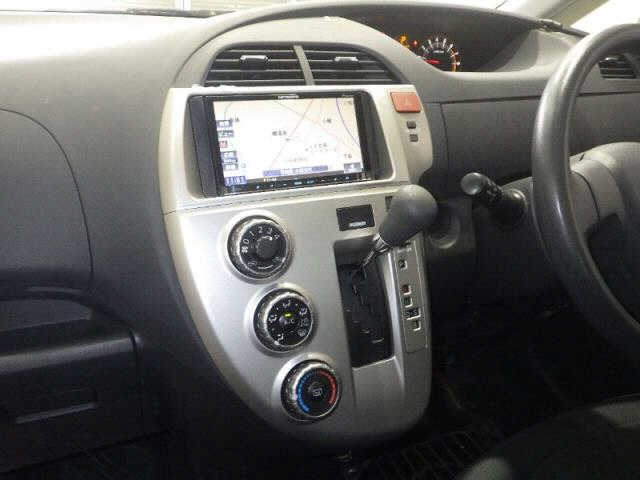 TOYOTA RACTIS 2010