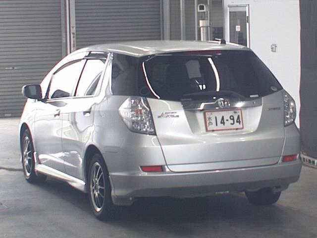 HONDA FIT SHUTTLE 2011