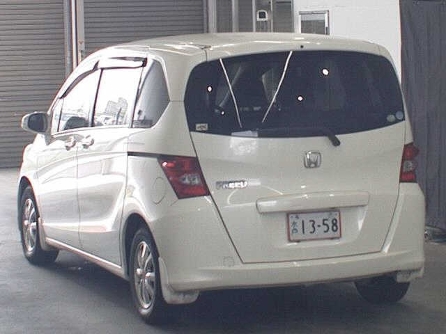 HONDA FREED 2008