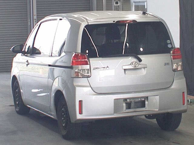 TOYOTA SPADE 2012