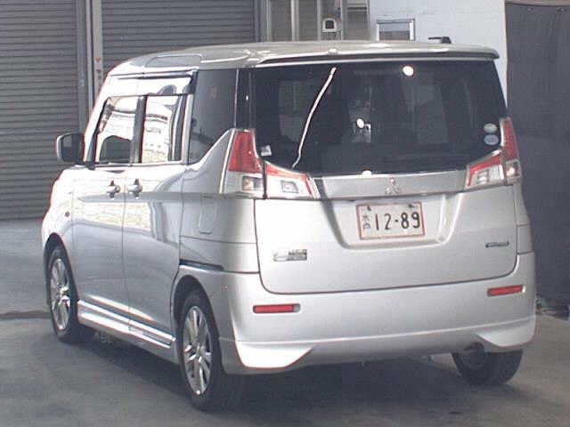 MITSUBISHI DELICA D2 2016