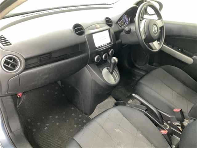 MAZDA DEMIO 2012