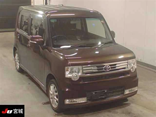 TOYOTA PIXIS SPACE 2016