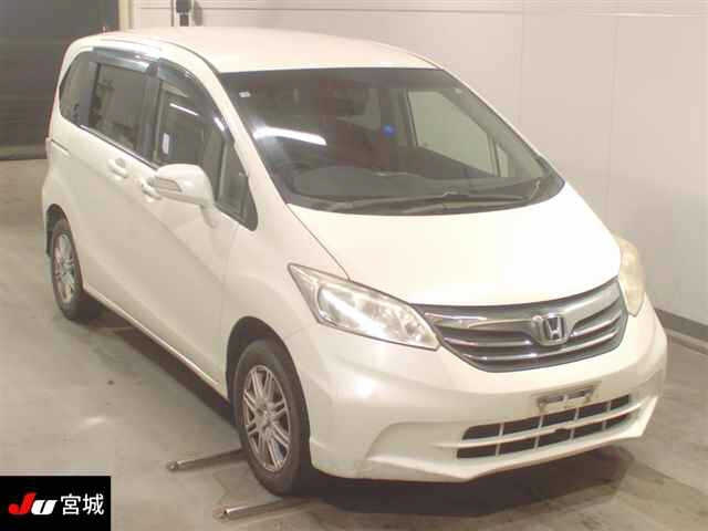 HONDA FREED 2012