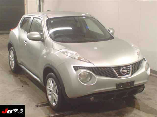 NISSAN JUKE 2012