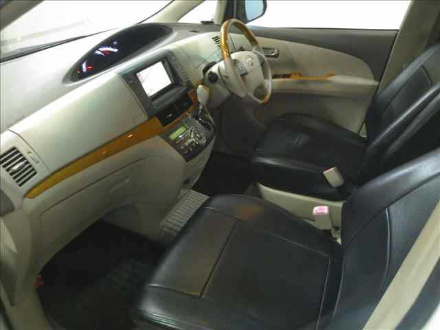 TOYOTA ESTIMA 2009