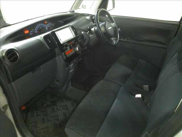 DAIHATSU TANTO 2010