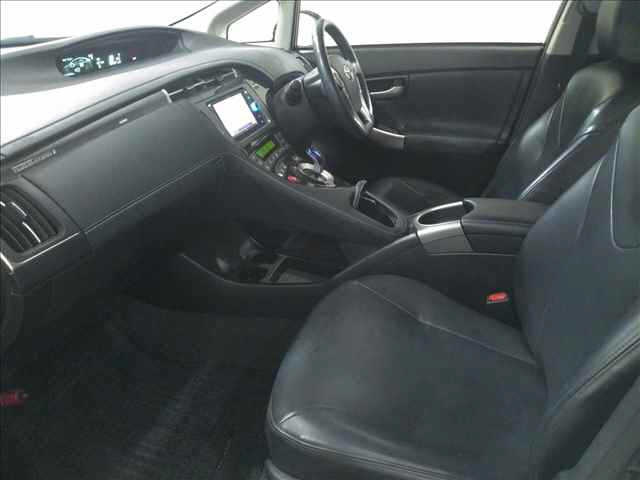 TOYOTA PRIUS PHV 2014