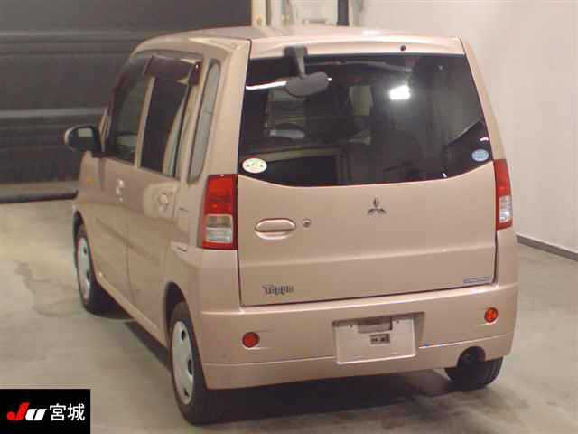 MITSUBISHI TOPPO 2012