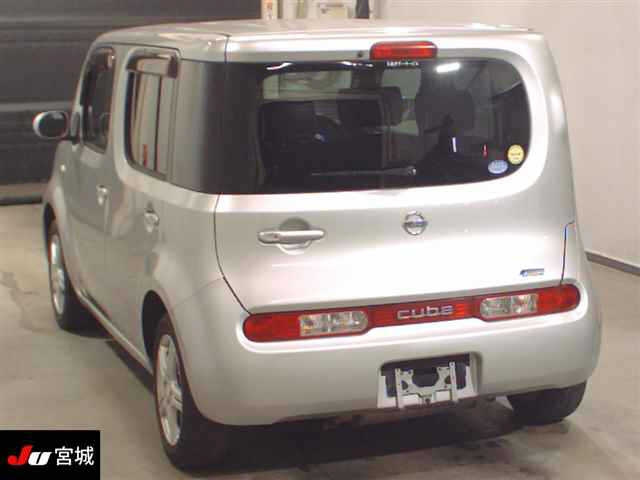 NISSAN CUBE 2012