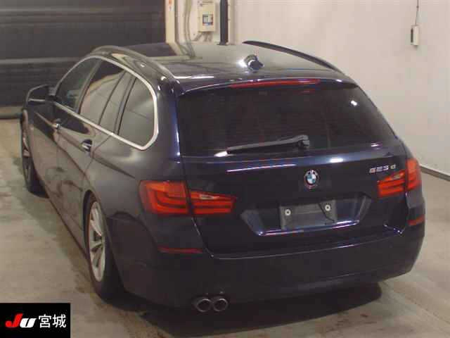 BMW 5 SERIES 2012