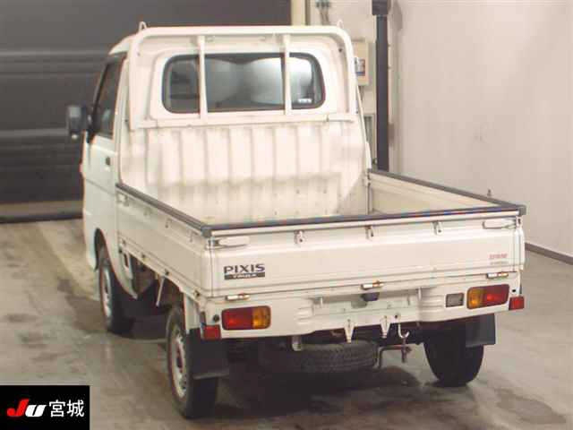 TOYOTA PIXIS TRUCK 2013
