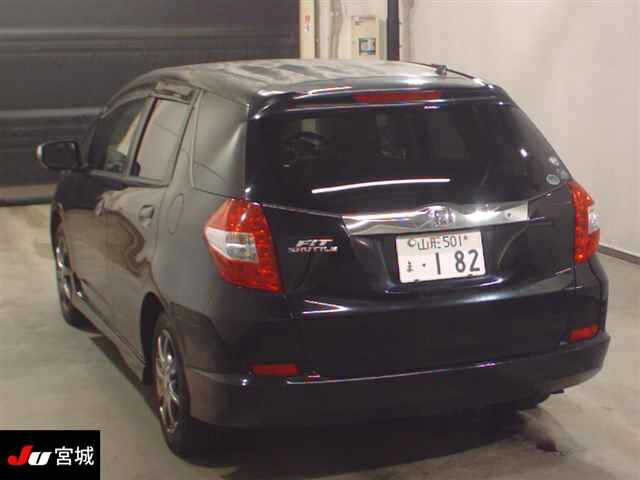 HONDA FIT SHUTTLE 2011