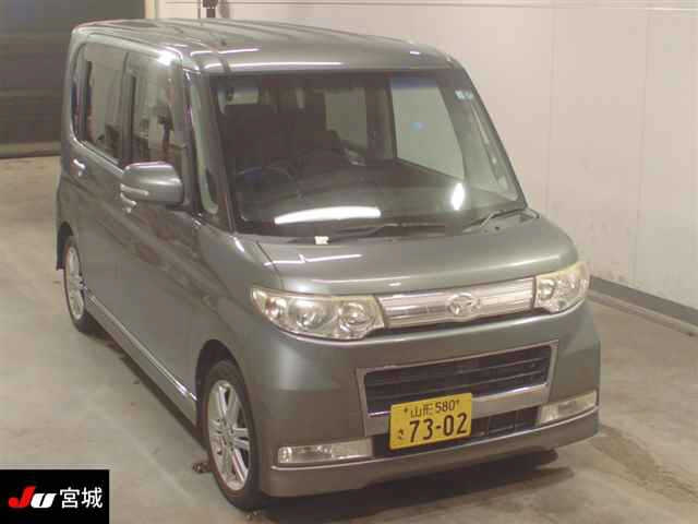 DAIHATSU TANTO 2009