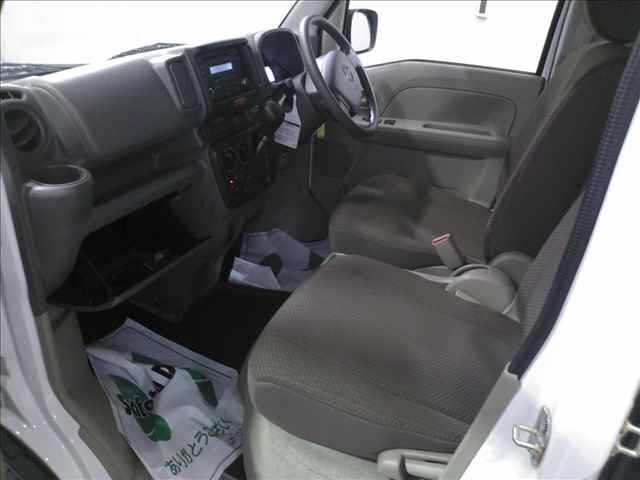 NISSAN CLIPPER VAN 2024